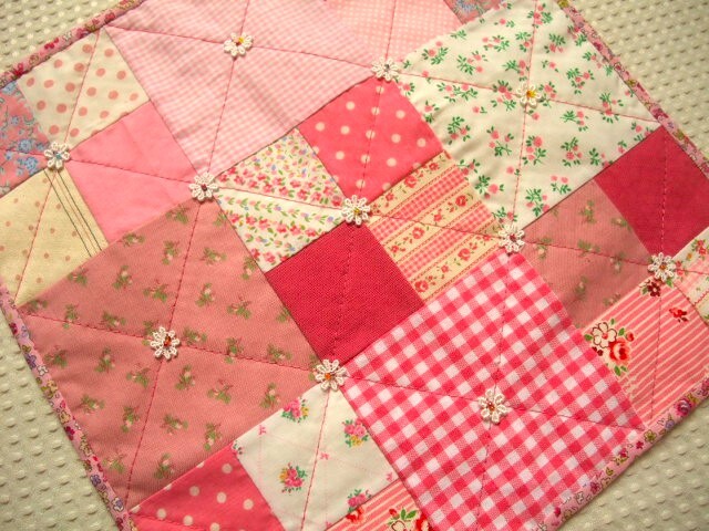 即決　ハンドメイド　パッチワークのフリーマット　ピンク　送料180円_画像3