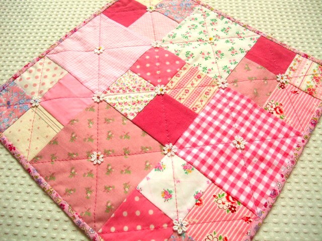 即決　ハンドメイド　パッチワークのフリーマット　ピンク　送料180円_画像8