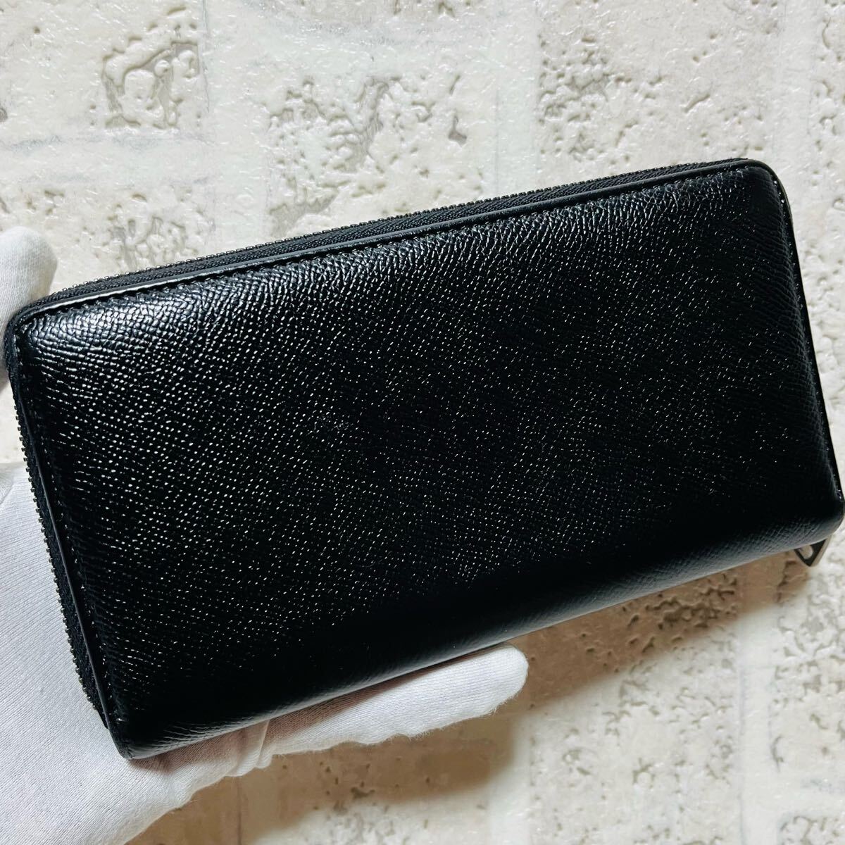美品 ドルチェ&ガッバーナ 長財布 ラウンドファスナー イタリア製 9194 美品 ドルチェ&ガッバーナ 長財布 ロングウォレット ラウンド