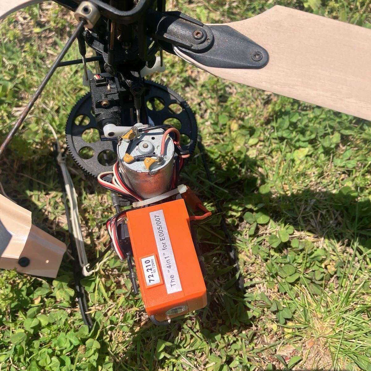 E-SKY Honny bee cp2 EK2-0702A perfex ラジコンヘリ　ヘリコプター　ジャンク品　部品取り　_画像6