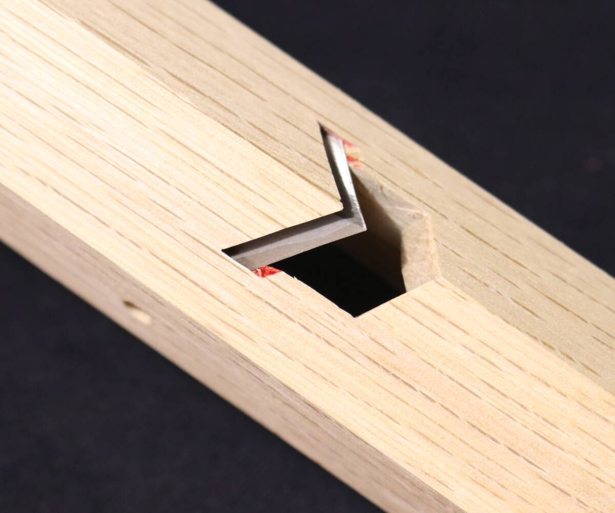 18mm 七寸台 剣鉋 左頼光 青鋼 手打保証 青請合 青紙 カンナ 大工道具_画像9