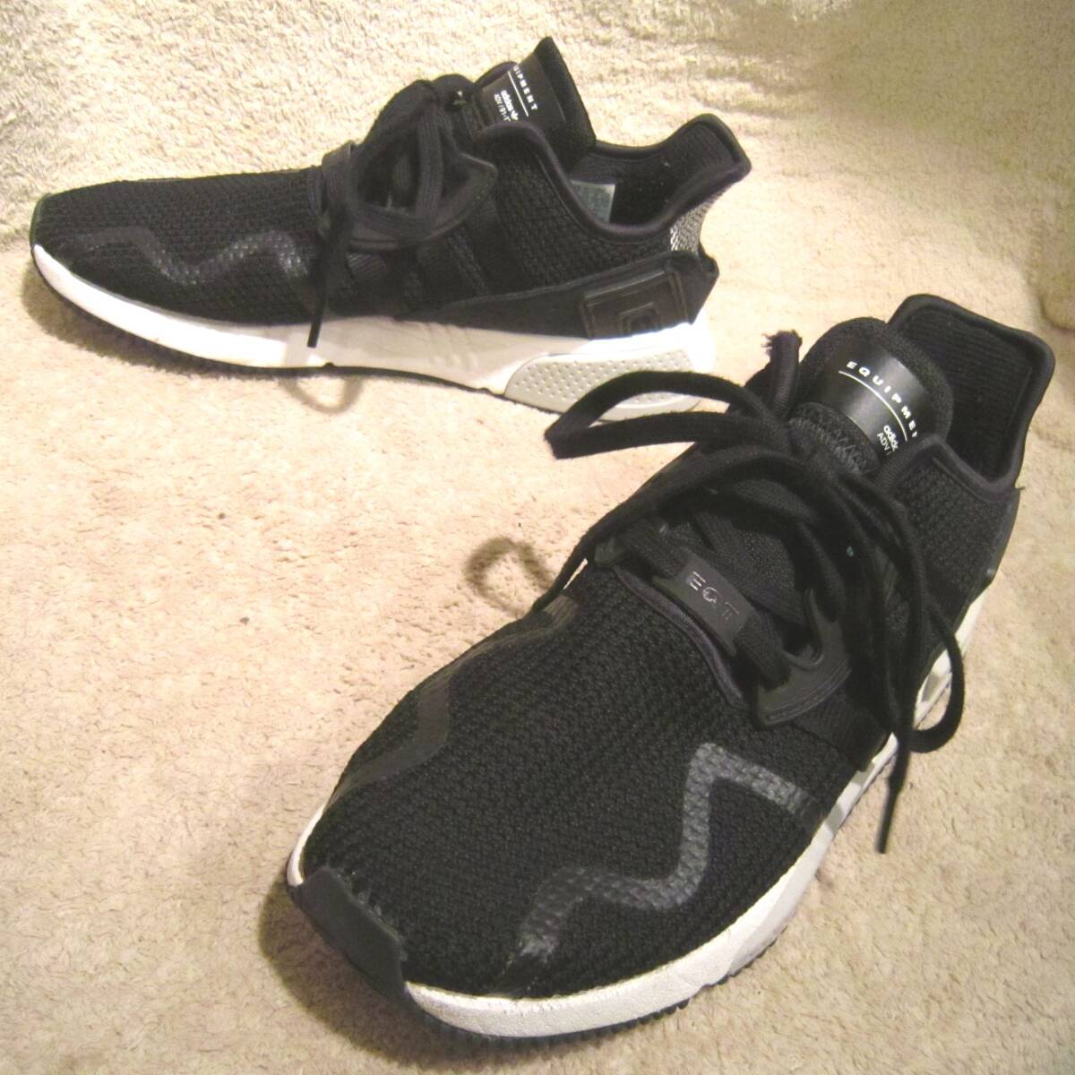 EQT CUSHION ADV BY9506 (コアブラック/コアブラック/ランニングホワイト)