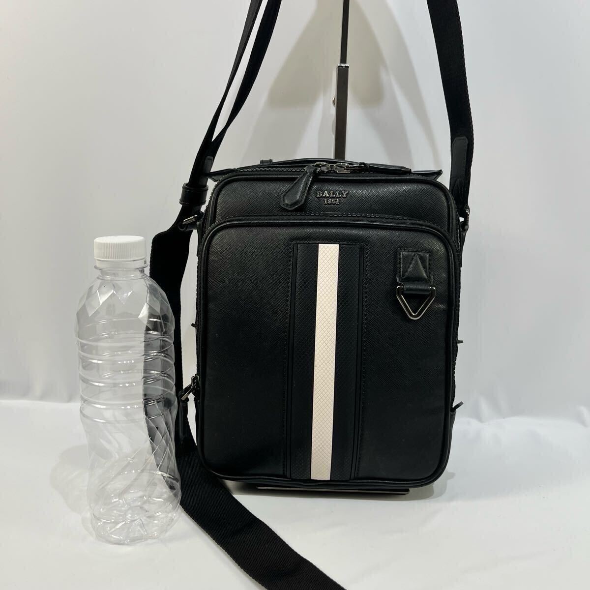 【近年モデル】バリー ブリーズ SM ショルダーバッグ トレスポ レザー 黒 美品】近年モデル☆ BALLY バリー ショルダーバッグ ボディ