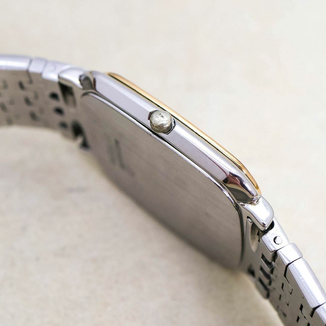 ◇ジャンク品 WALTHAM 腕時計 ゴールド文字盤 メンズ QZ 2069_画像4