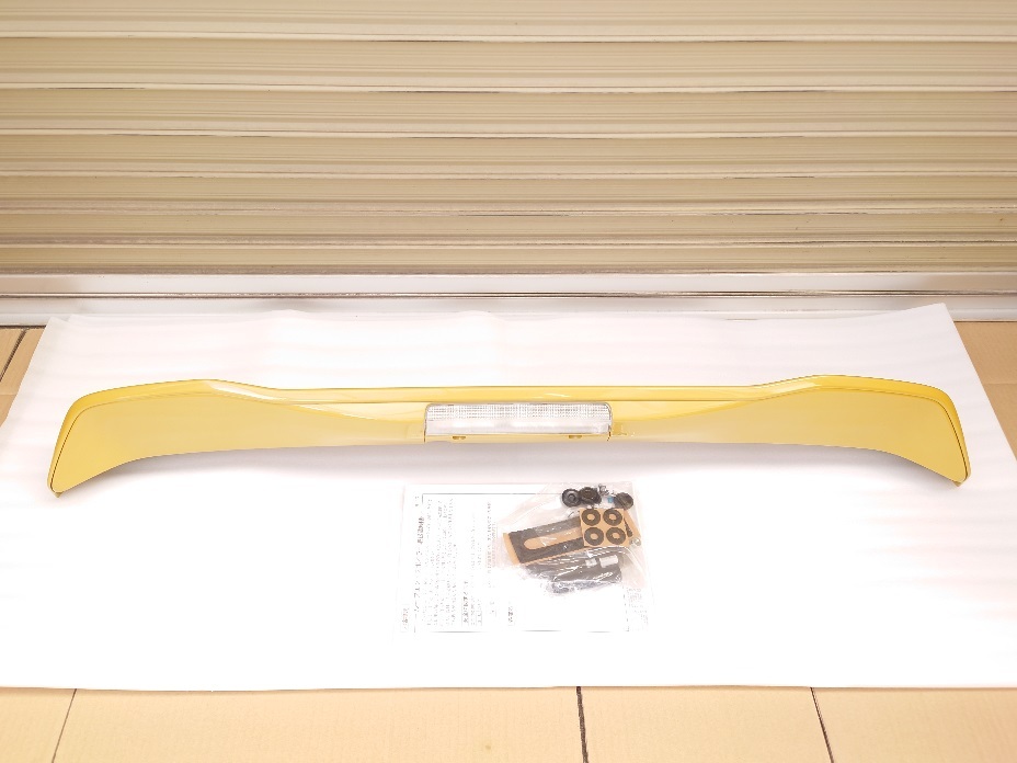 送料無料【特価60%OFF】スズキ純正 ルーフエンドスポイラー ワゴンR MH35S MH55S ルーフスポイラー リアスポイラー 新品 99110-63R00-ZWT_画像1