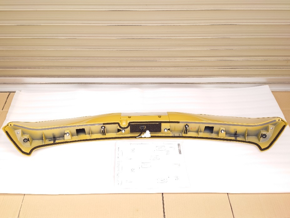 送料無料【特価60%OFF】スズキ純正 ルーフエンドスポイラー ワゴンR MH35S MH55S ルーフスポイラー リアスポイラー 新品 99110-63R00-ZWT_画像2