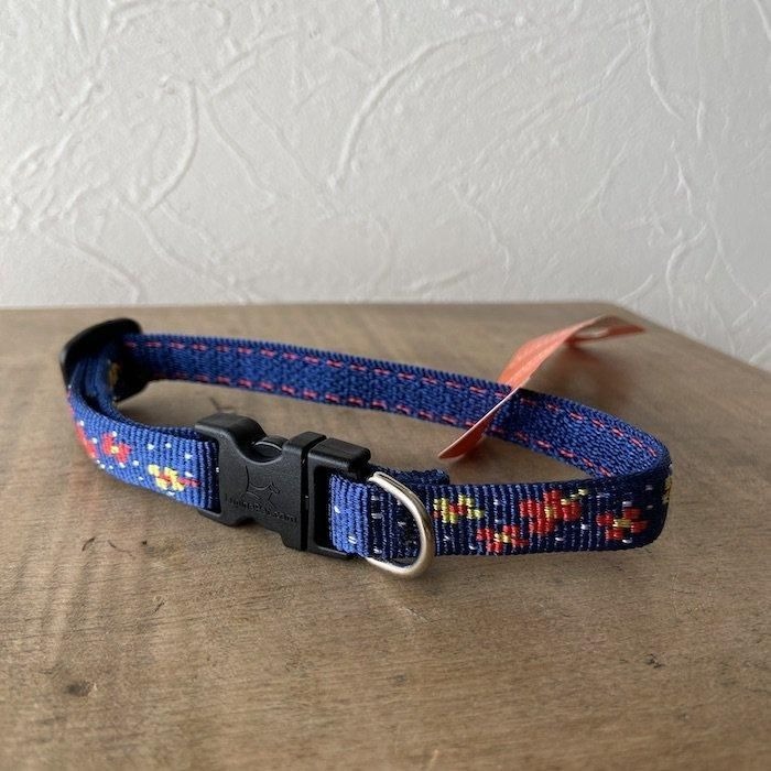 ワイルドフラワー柄　小型犬向けワンタッチ首輪　13mm幅　Sサイズ　20-30cm　LUPINE アメリカ制　軽量　丈夫　ルパイン