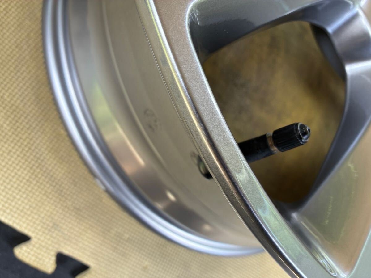 新車外し マツダ CX-30 純正ホイール 4本セット 18インチ7J+45 PCD114.3-5H 熊本(送料安い) マツダ3 CX-3 CX-5 CX-8 スタッドレス用_画像9