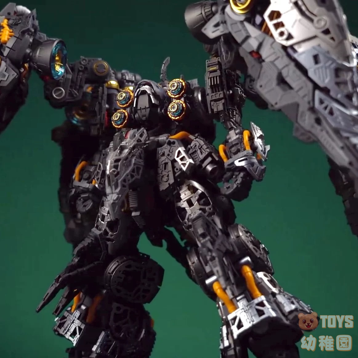 アクシズ MG オシリス エアリアル ドミネーター　オシリスの翼 クシャトリヤ風 Amazon.co.jp: アクシズ社 MG オシリス・エアリアル