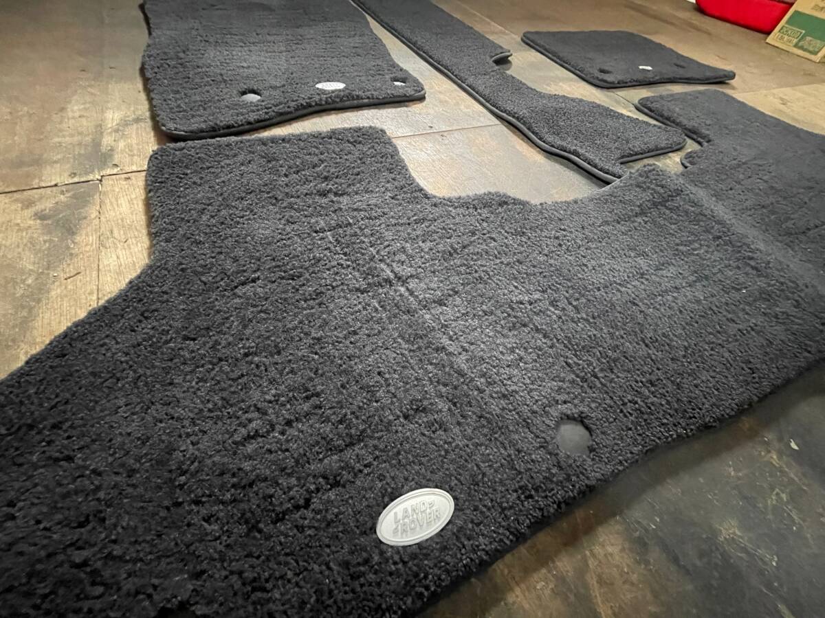 ディフェンダー ラグジュアリーカーペットマット - 110、5+2シート車用 VPLES0559 フロアマット 送料無料_画像2