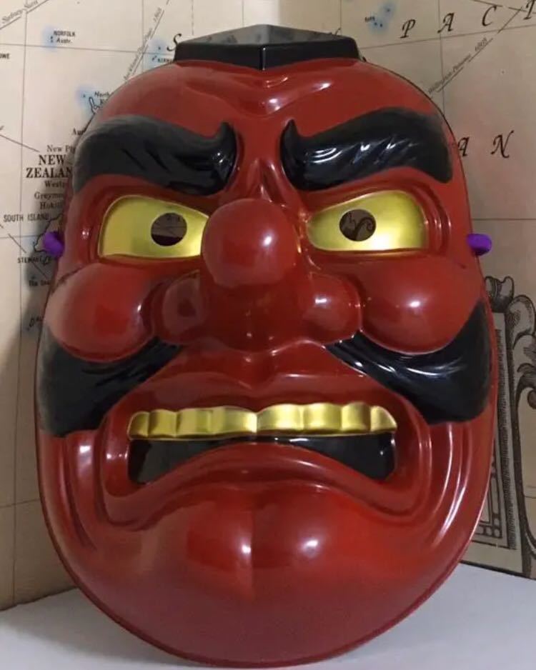祭りにイチ推し！最安値でお届けします！日本の伝統美「お面」！祭り　縁日に『赤い深紅の天狗面』／やや太めの紫紐が付いています_画像3