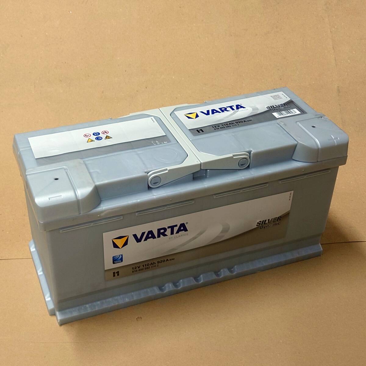 【早い者勝ち！】EU製 VARTA 610 402 092 LN6 I6 メンテナンスフリー 車用バッテリー