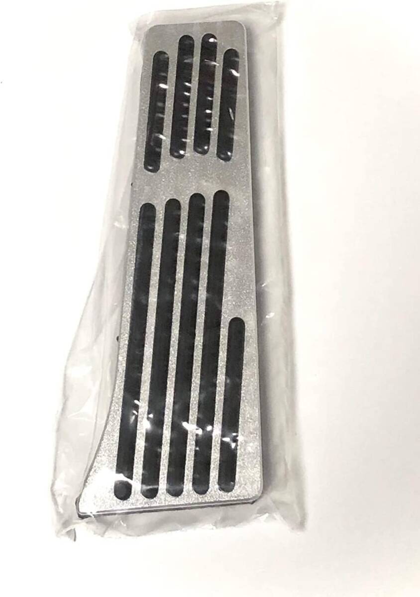 BMW アルミペダル 高品質 ペダル パーツ 取付簡単 ３ピース F10 F20 F25 F30 F31 F34 E46 E81 E82 E87 E88 E89 E90 E92 E93 等_画像4