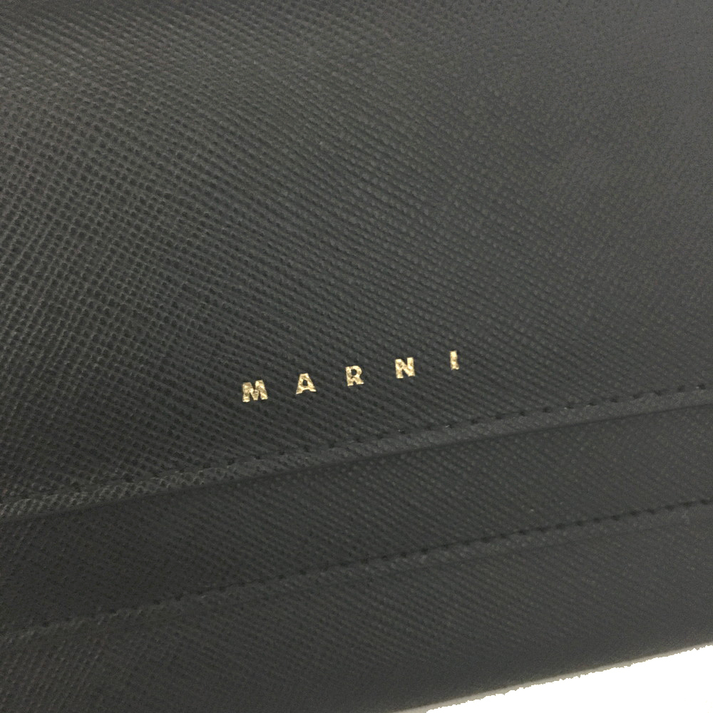 【関税込み】 ☆MARNI☆ ロゴ レザー チェーン 折りたたみ財布 ☆極美品☆MARNI マルニ ロゴ レザー 二つ折り長財布 ブラック