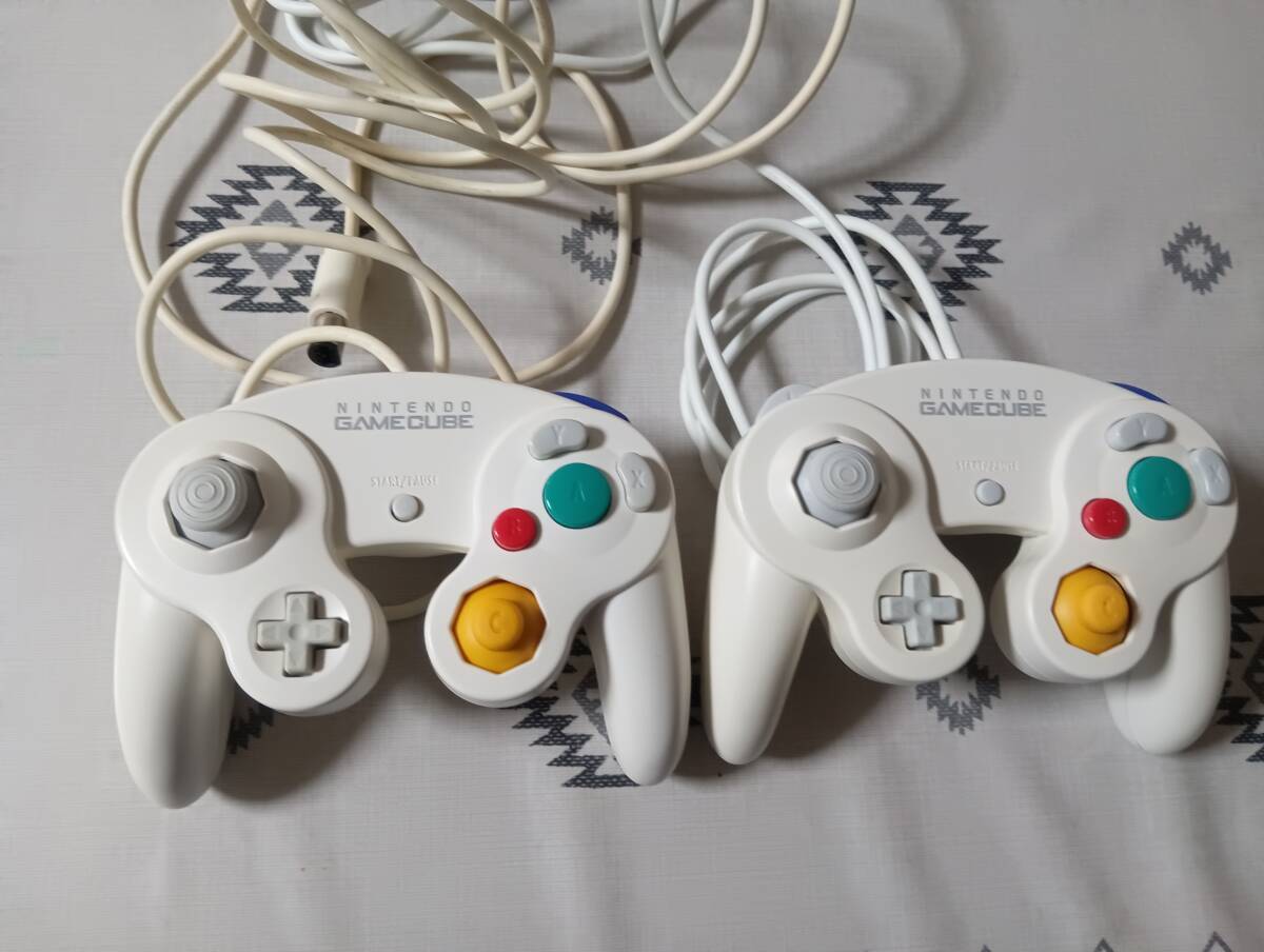 ■即決8500円■ゲームキューブコントローラ2個セット　ホワイト　白■迅速発送■
