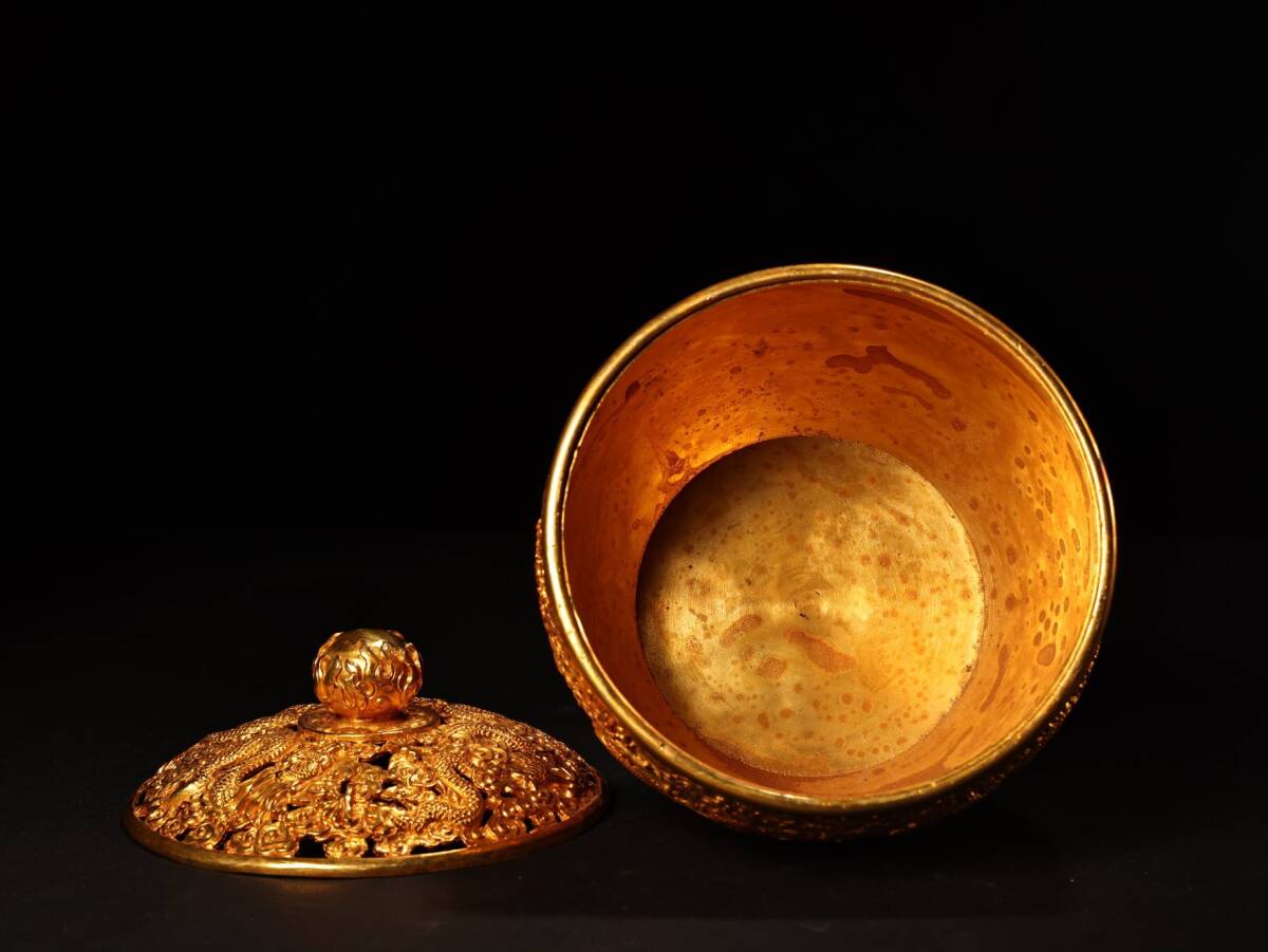 皿■龍紋古銅製の皿 2枚 竜の図 古い菓子器 中国古玩 古美術 時代物 骨董品■ 皿□龍紋古銅製の皿 2枚 竜の図 古い菓子器