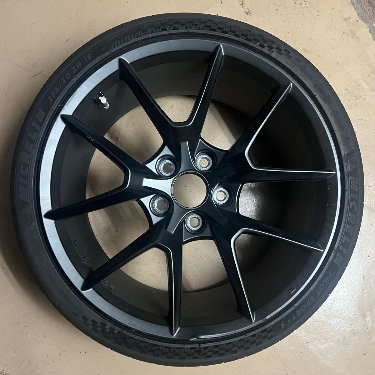 赤字超特価，セール純正シビックタイプR FL5 19インチホイール 1本(5穴)｜売買されたオークション情報、yahooの商品情報をアーカイブ公開 - オークファン 5穴