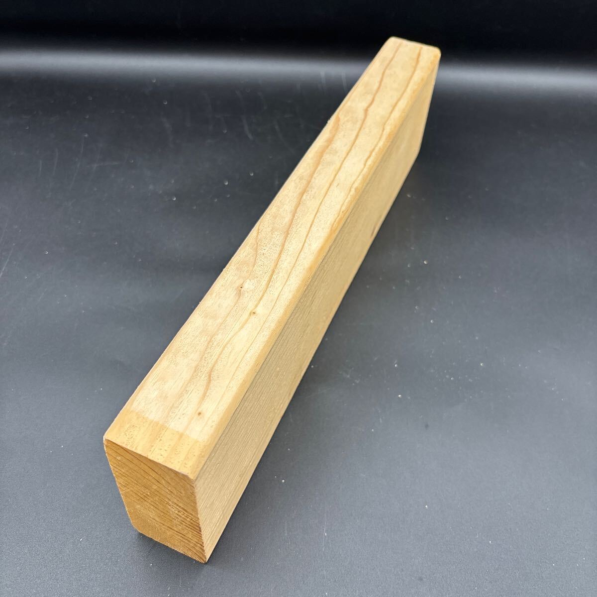 木製ツールラック　工具入れ　48穴 レザークラフト　カービング収納ラック　取り出しやすく一目でわかる便利ラック_画像6