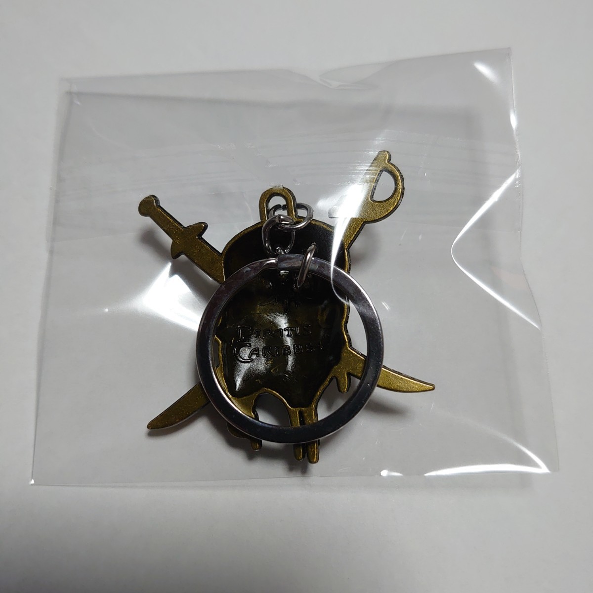 Paypayフリマ 新品 パイレーツ オブ カリビアン シンボル ドクロ キーホルダー Paypayフリマ 新品 パイレーツ オブ カリビアン シンボル ドクロ キーホルダー