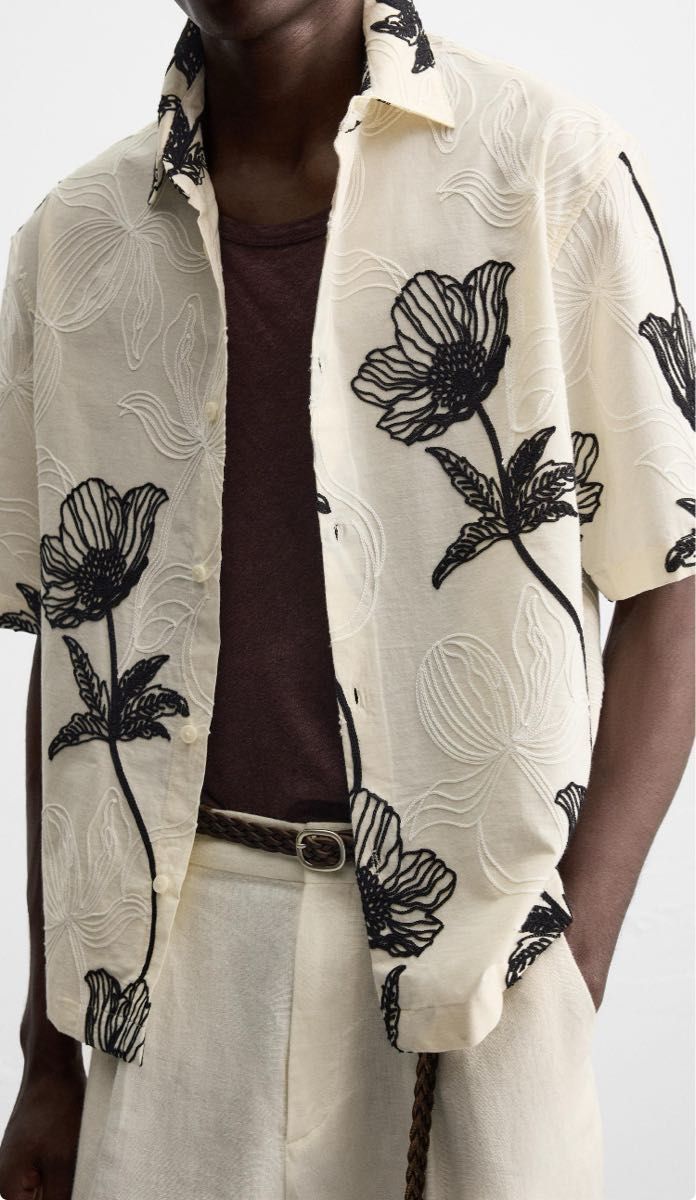 ★ドイツ発*ZARA*新作*FLOWERコントラスト刺繍バックTシャツ/B★ ZARA コントラスト刺繍シャツ|Yahoo!フリマ(旧PayPayフリマ)