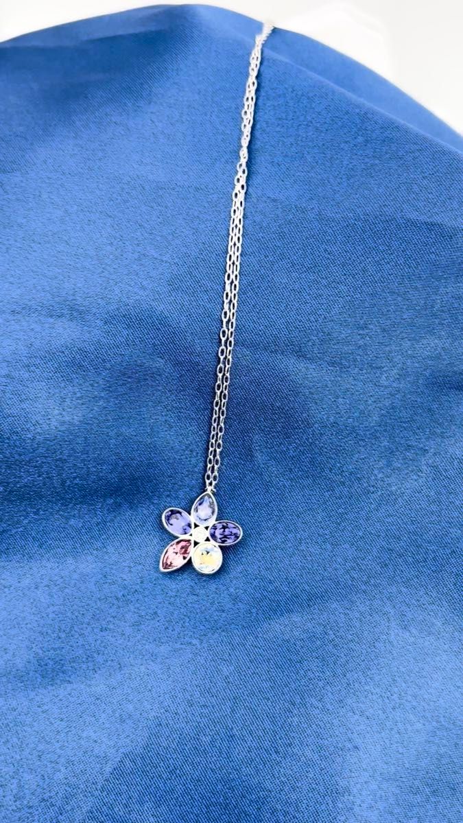 SWAROVSKI スワロフスキー フラワー カラーストーン ネックレス