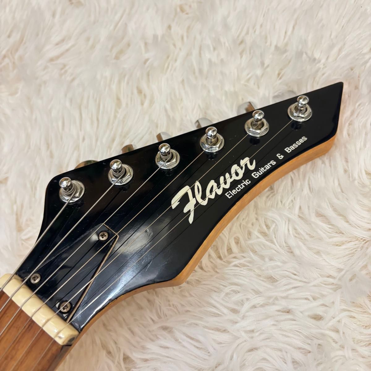 flavor フレーバー エレキギター 変形 黒 flavor フレーバー エレキギター 変形 黒|Yahoo!フリマ(旧