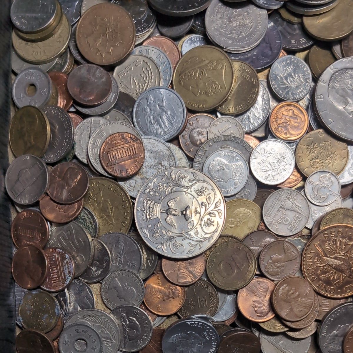 外国コイン 昔の貨幣 古銭 世界のコインまとめ売り 正味5.4kg NO.43 外国 海外 雑銭 古銭 コイン まとめ 1 5kg|Yahoo!フリマ(旧