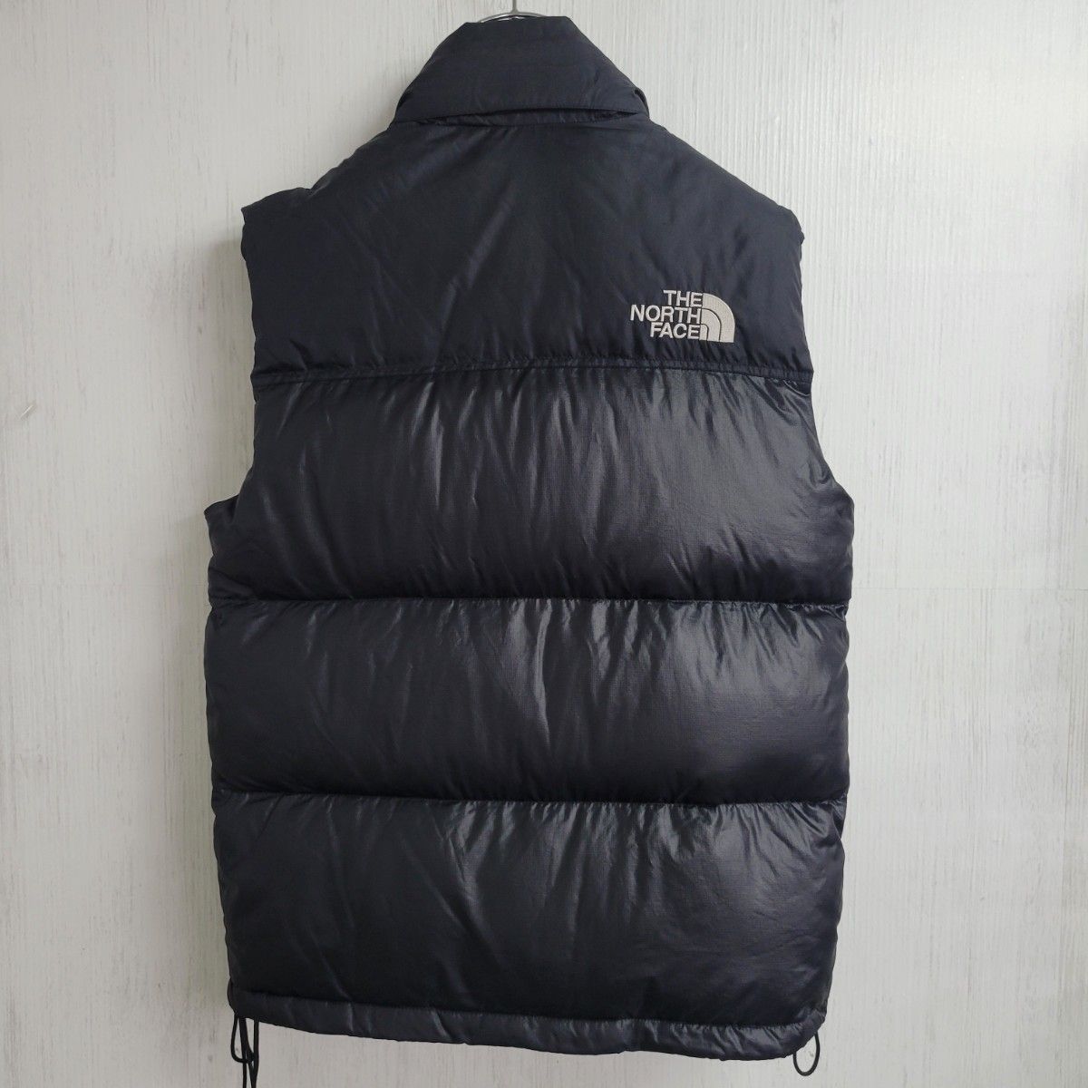 THE NORTH FACE ロゴ刺繍 ヌプシ ダウンベスト ブラック Lサイズ THE NORTH FACE ザノースフェイス ヌプシ ダウンベスト XS