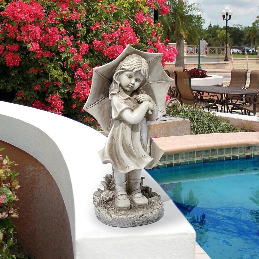 傘をさす小さな女の子　屋外対応置物ガーデン花壇オブジェオーナメント西洋彫刻子供像洋風エクステリア彫像かわいい装飾飾り庭園装飾品