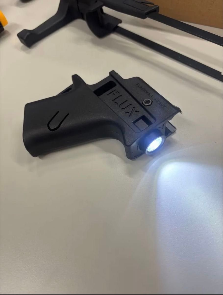 FLUX BRACE グロック ストック グリップ g17専用 エアガン 3件 FLUX BRACE グロック ストック グリップ g17専用 エアガン 3件