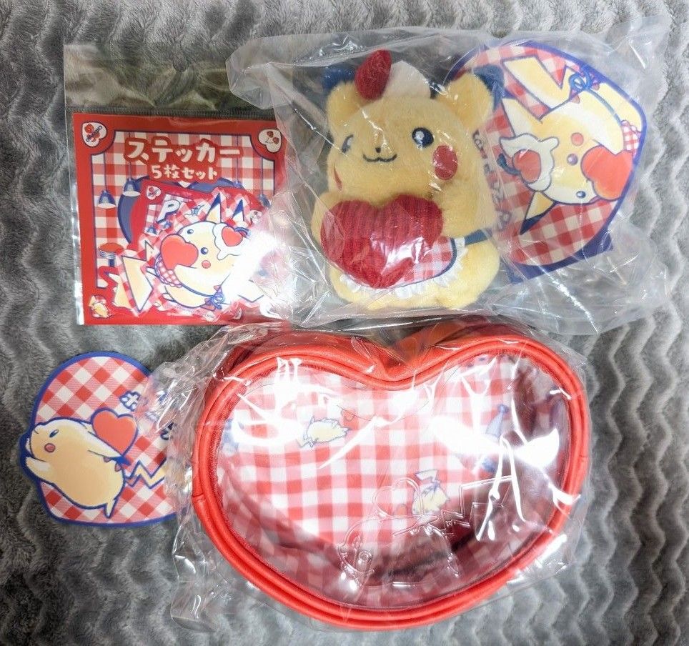 【お顔厳選】ピカチュウダイナー マスコット ハート ポーチ2点セット ピカチュウ ダイナー マスコット ハート ポーチ ステッカー