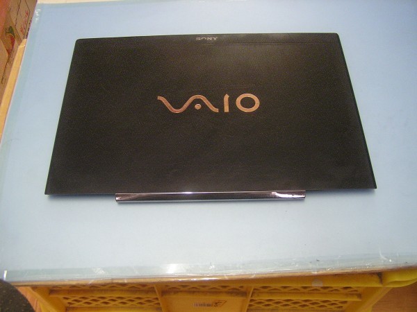 SONY VAIO SVS13A3AJB 等用 液晶部ケースのみ表裏_画像2