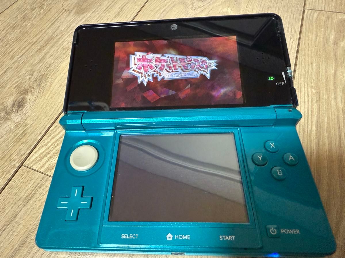 NINTENDO 3DS 本体 CTR-001 充電台 充電コード付 SDカード NINTENDO 3DS 本体 CTR-001 充電台 充電コード付 SDカード