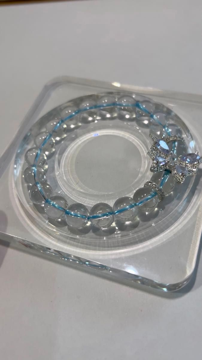 【水晶、内径約16.5、約10mm】クリアクオーツデザインブレスレット シルバー蝶チャーム付き
