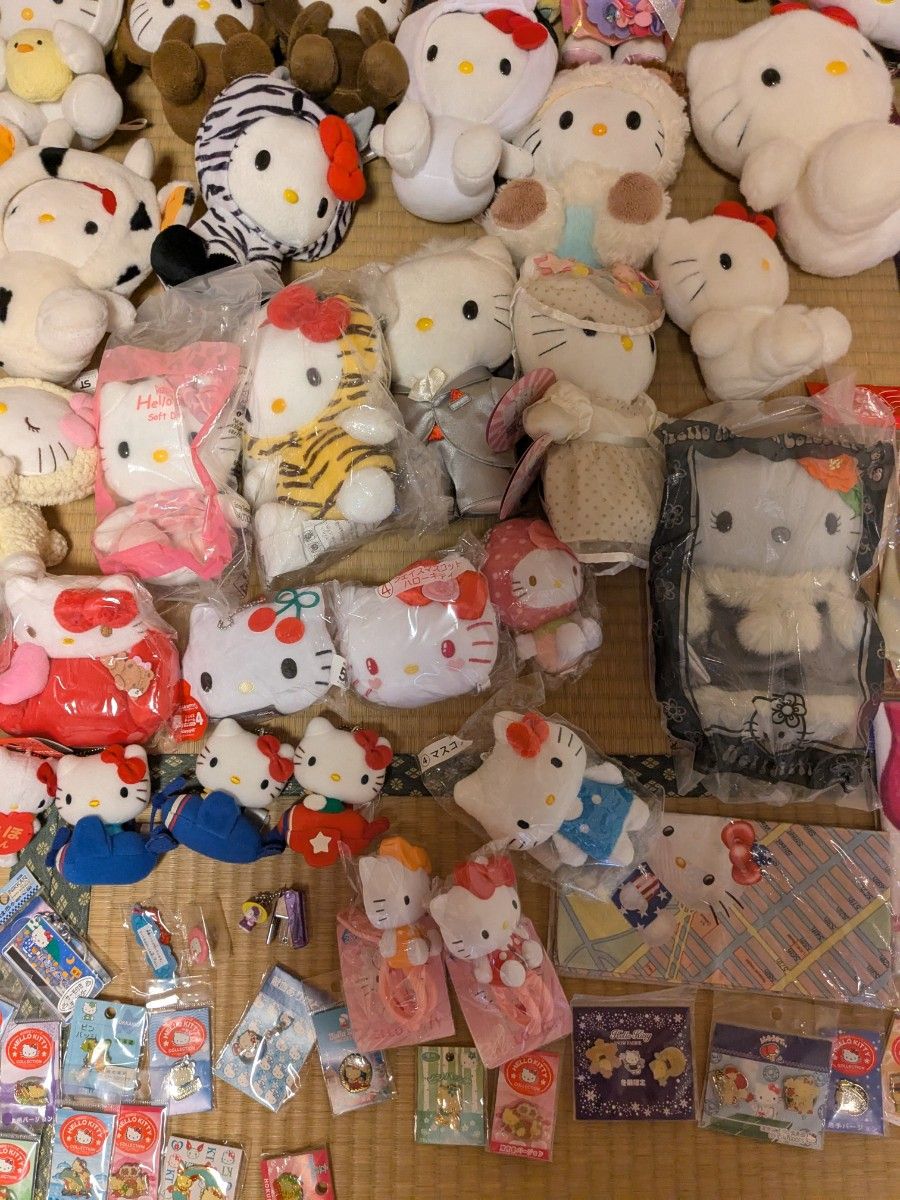 キティ ご当地 ハッピーセット ぬいぐるみ ピンバッジ ヨシキティ 大量 まとめ ハローキティ キティ ぬいぐるみ 雑貨 ご当地 ピンバッジ