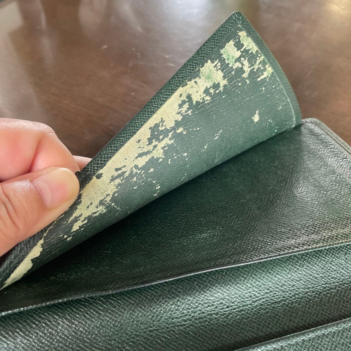 ルイ・ヴィトン タイガ パラプルイ グリーン M70117 ルイヴィトン タイガ 長財布 green|Yahoo!フリマ(旧PayPayフリマ)