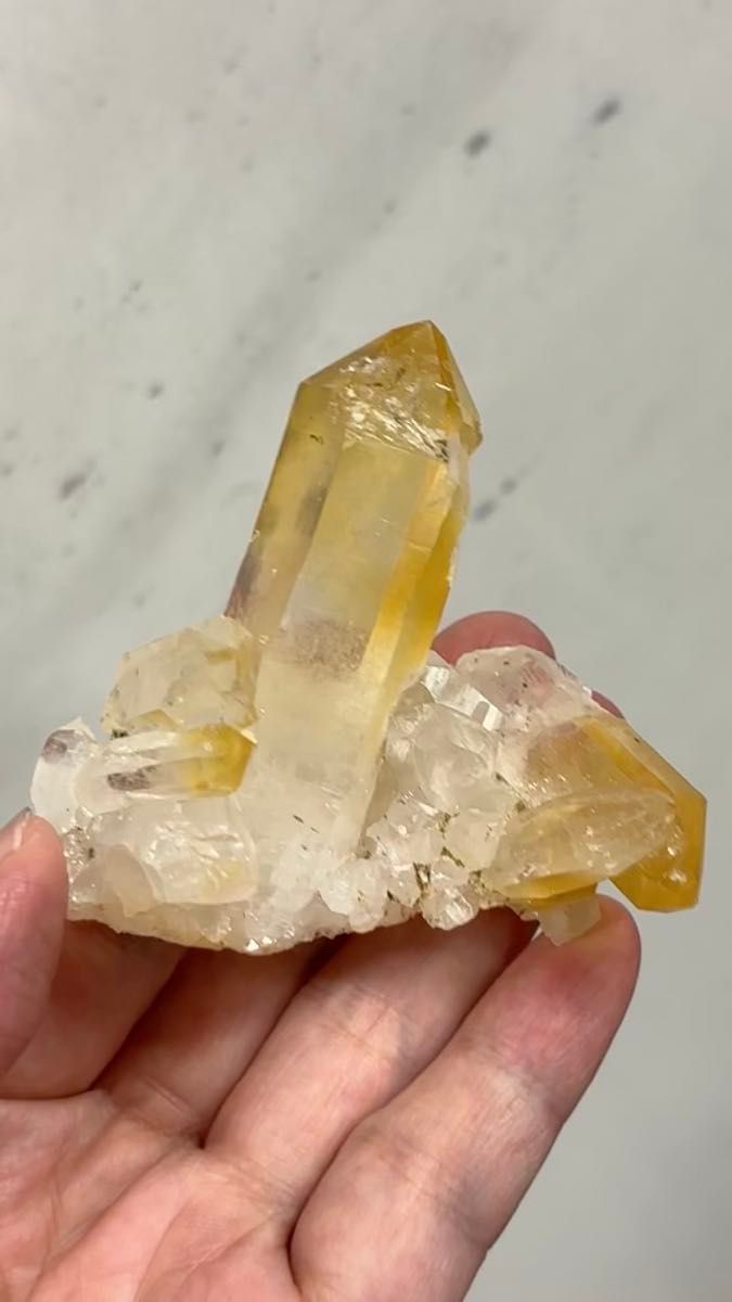 インド ヒマラヤ水晶 ゴールデンヒーラークラスター 黄金色 透明度高い 照り良し艶良し 天然石