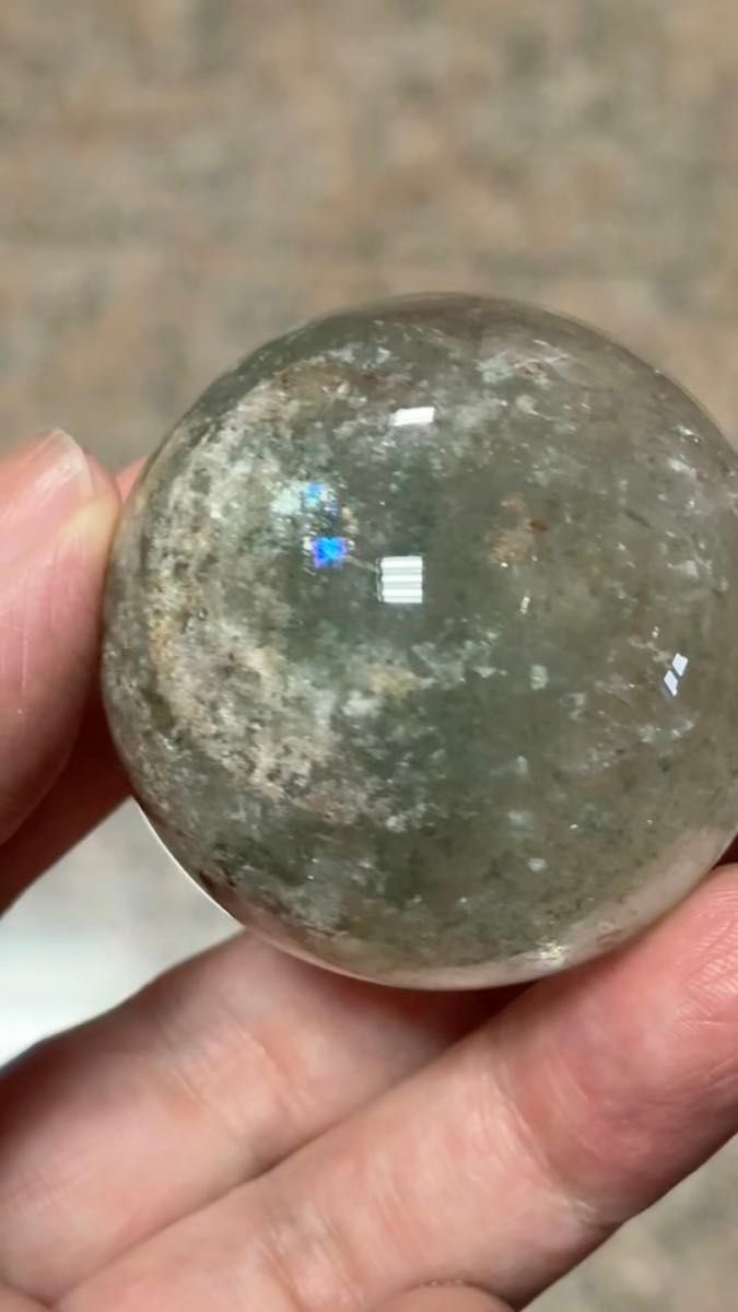 グリーンガーデンスフィア 3.9cm 虹入り アイリス 天然石