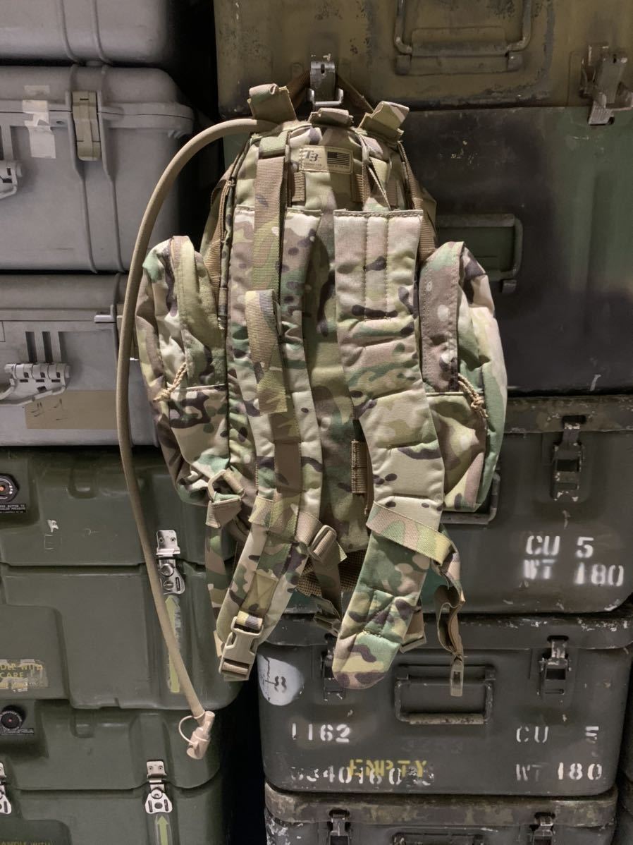 米軍 実物 放出品 新品 未使用 T3 Gear Hans Pack バックパック リュック マルチカム ハイドレーション キャンプ アウトドア SEALS 使用の画像2