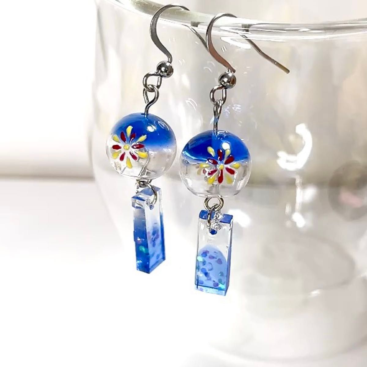 花火 風鈴 青色 ピアス イヤリング レジン ハンドメイド