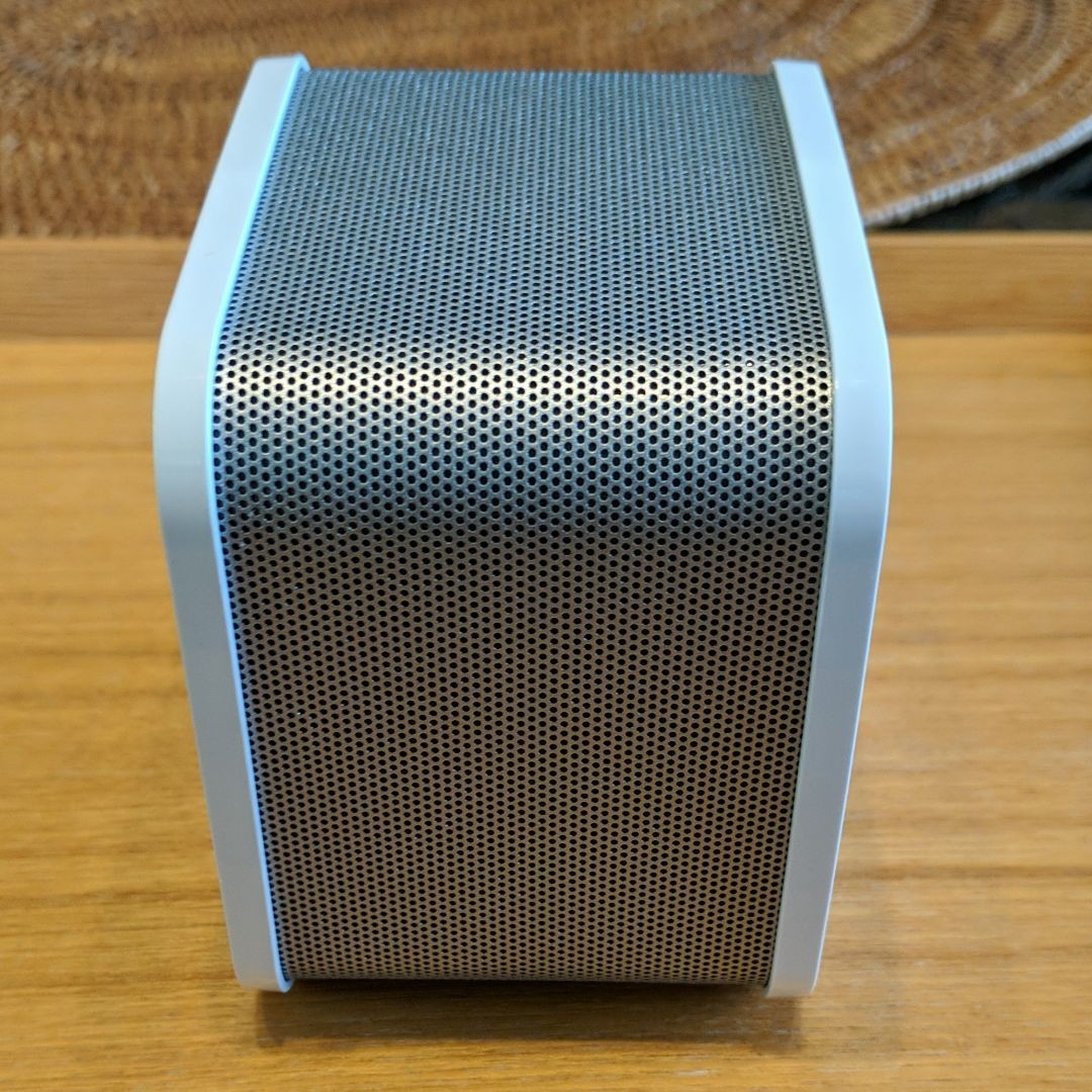 ブルートゥーススピーカー「cear pave~シーイヤーパヴェ~」VR ブルートゥーススピーカー「cear pave~シーイヤーパヴェ~」VR