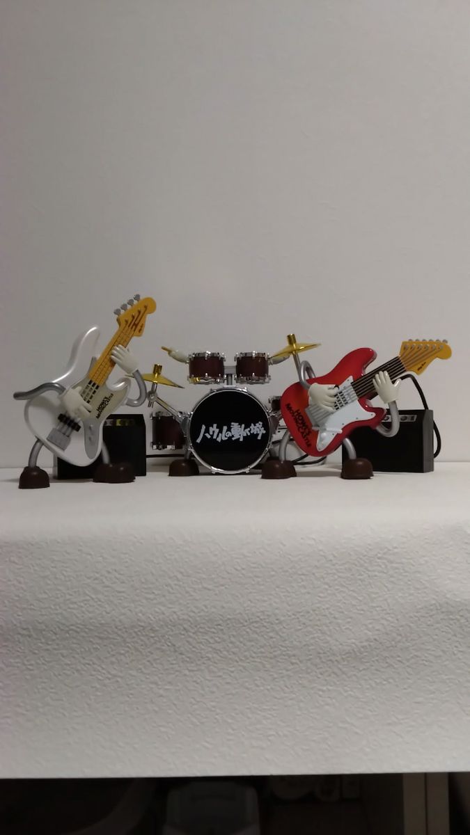 プラグビート ハウルの動く城 非売品 限定 スタジオジブリ バンダイ フィギュア ドラム ギター ベース