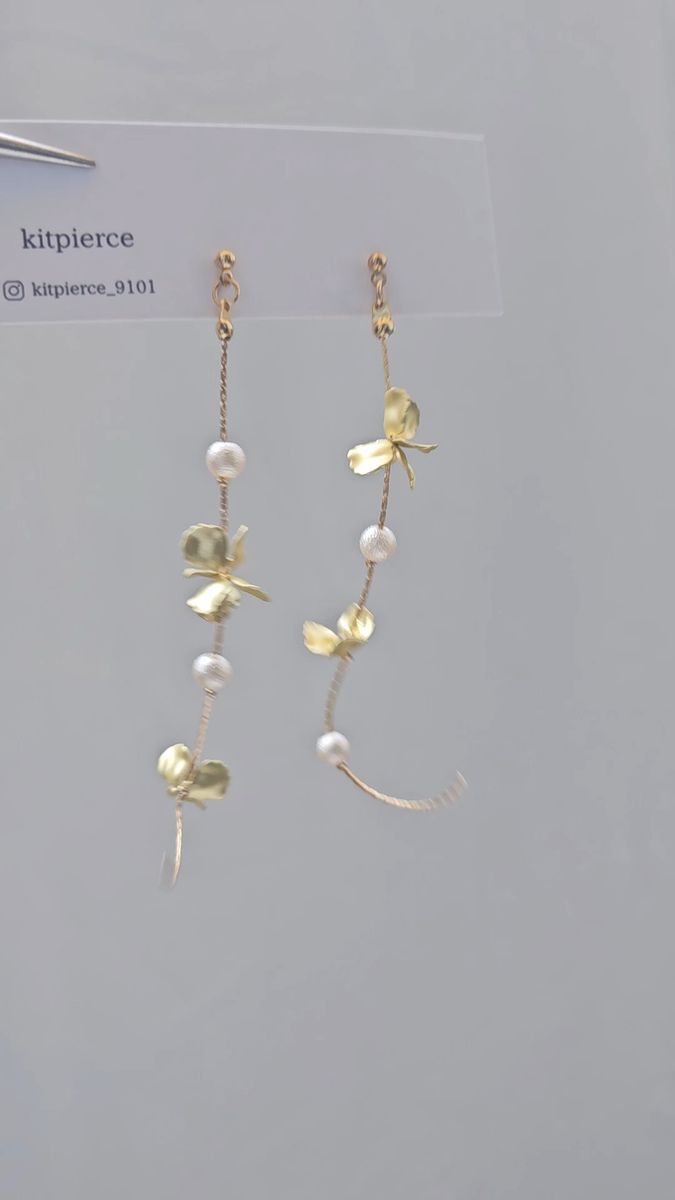 No.485 華奢とろみチェーン マットゴールド お花とパールのピアス