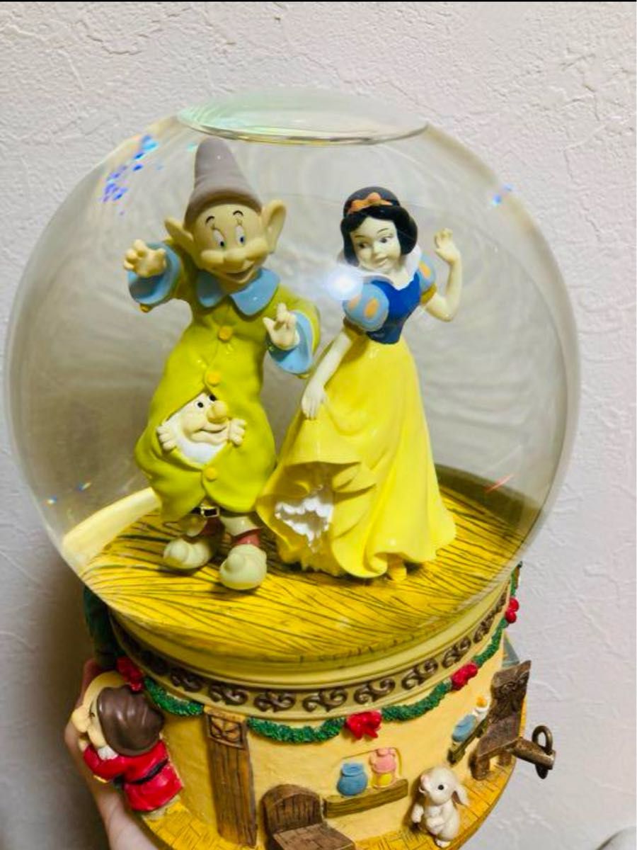 白雪姫 オルゴール付スノーボール 直径約24cm ディズニー 白雪姫 スノーグローブ オルゴール|Yahoo!フリマ