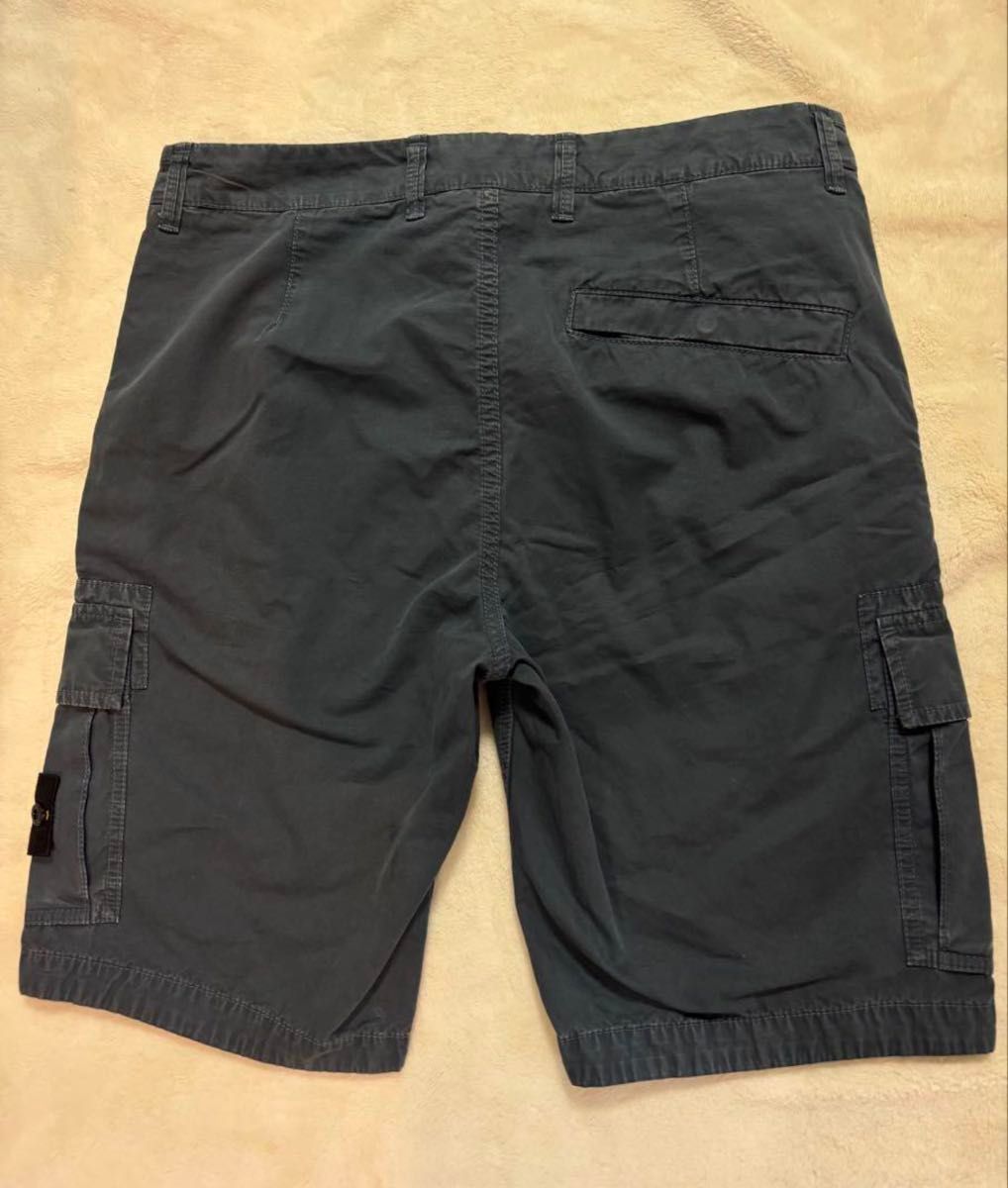 STONE ストーンアイランド ハーフ カーゴパンツ ストーンアイランド STONE ISLAND カーゴ ハーフパンツ ネイビー