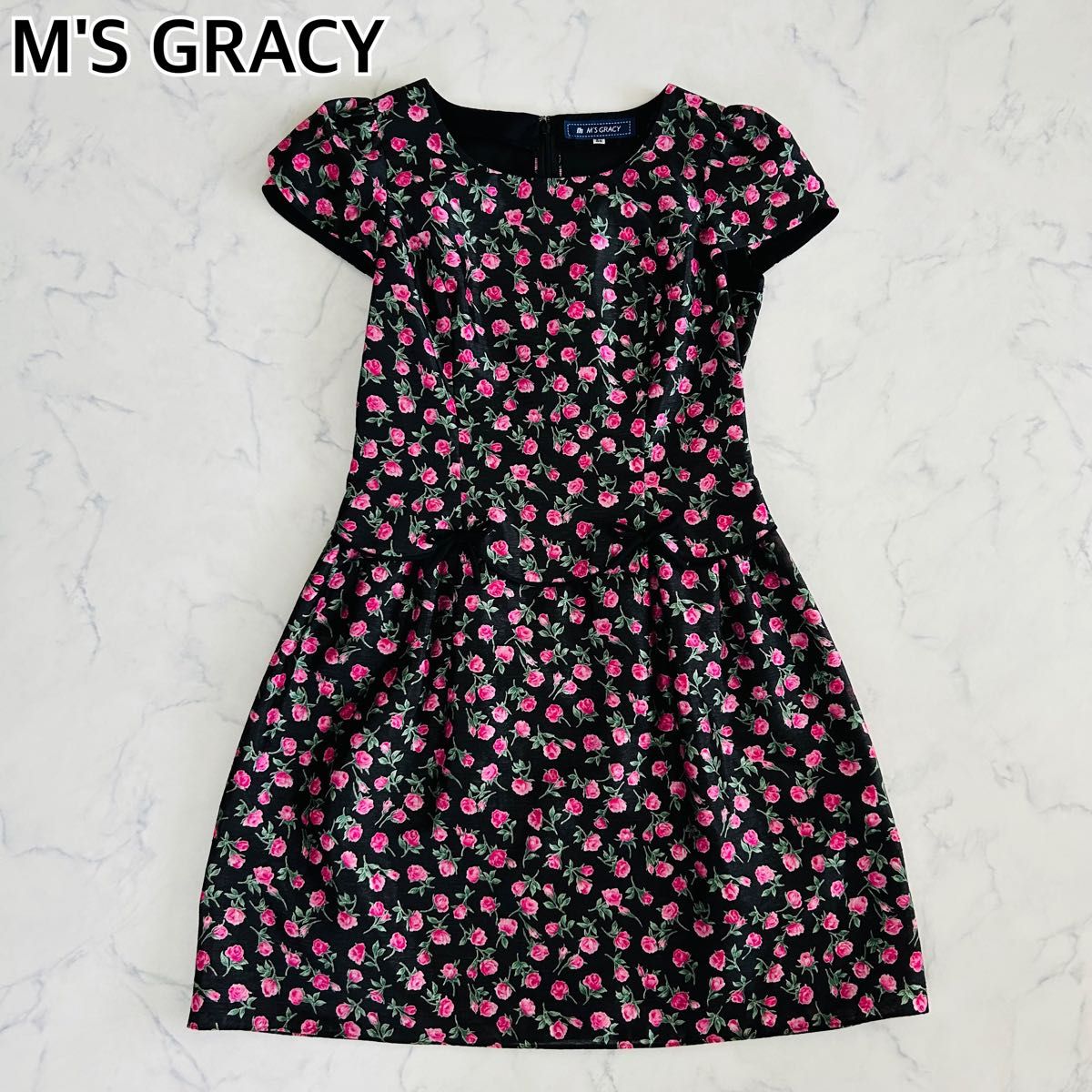 サイズ40タグ付き♥裾フレア花柄ワンピースM'S GRACYエムズグレイシー M'S GRACY エムズグレイシー 花柄フレア 膝丈 ワンピース 薔薇柄
