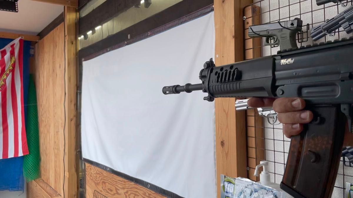 G&G SIG553 初速UP&命中精度UPカスタム SG553 マガジン合計4本付/カスタム電動ガン エアガン