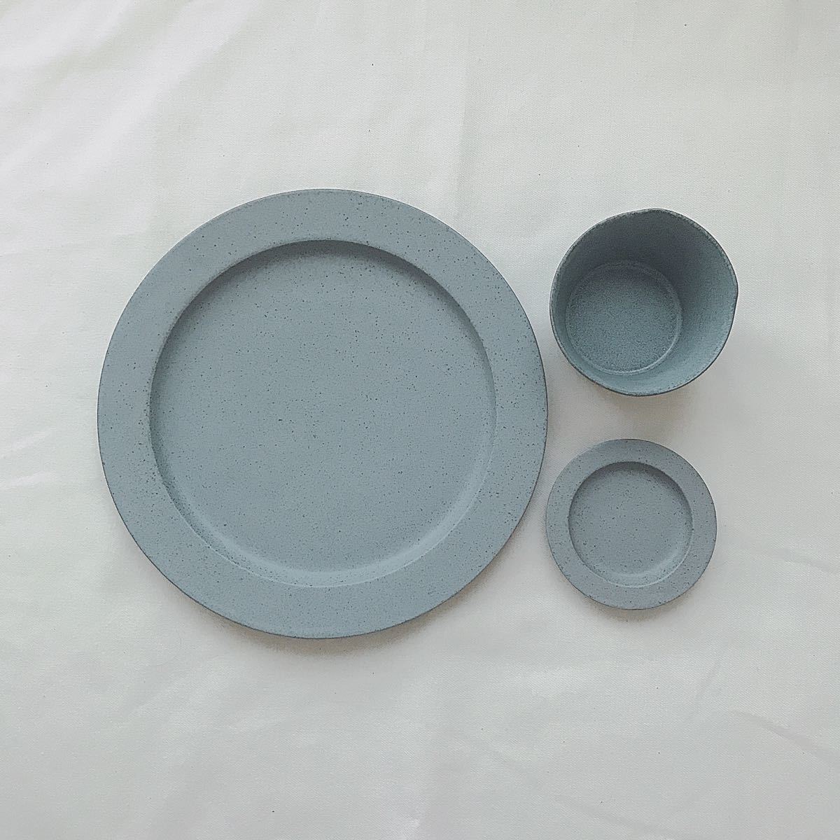 Paypayフリマ イイホシユミコ Unjour Smoke Blue プレート ボウル セット Paypayフリマ イイホシユミコ Unjour Smoke Blue プレート ボウル セット
