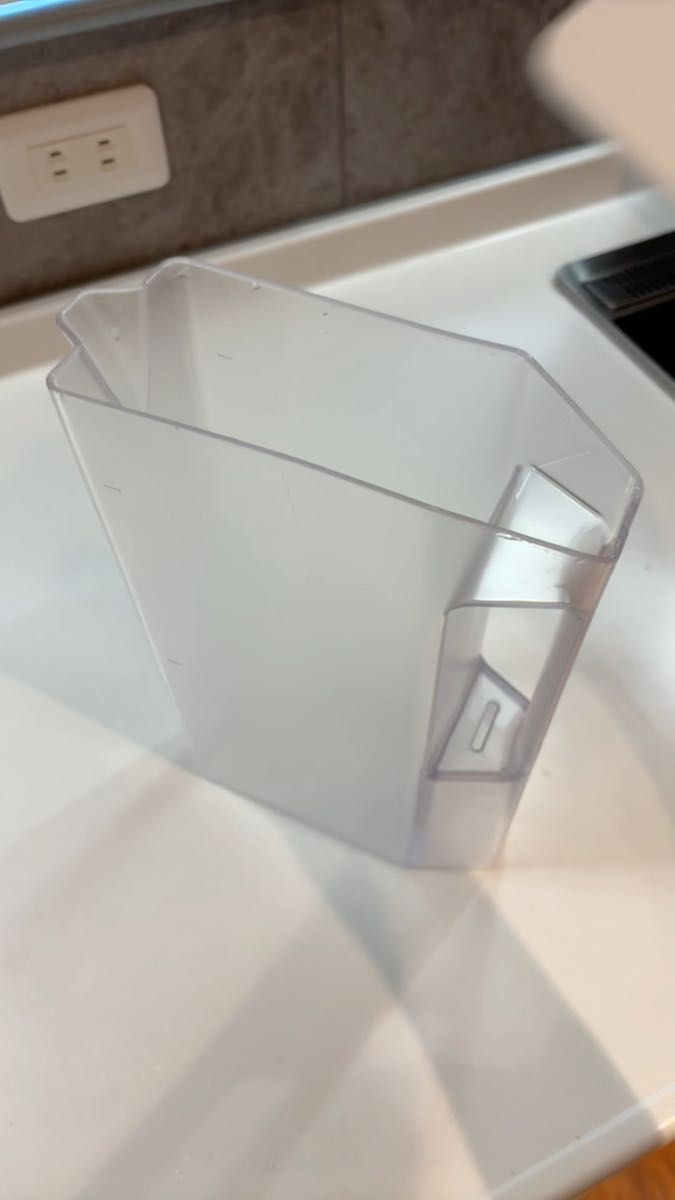 tower ハンドル付きスリム冷水筒 2L