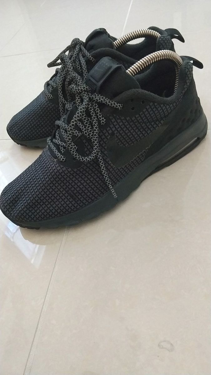 クーポン活用!値下げなし即決のみ!! NIKE ナイキ エアマックス ローカットスニーカー 23.5cm 黒 トレーニング 筋トレ